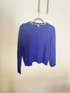 H&M Royal Blue Crewneck Sweater size medium basic knit